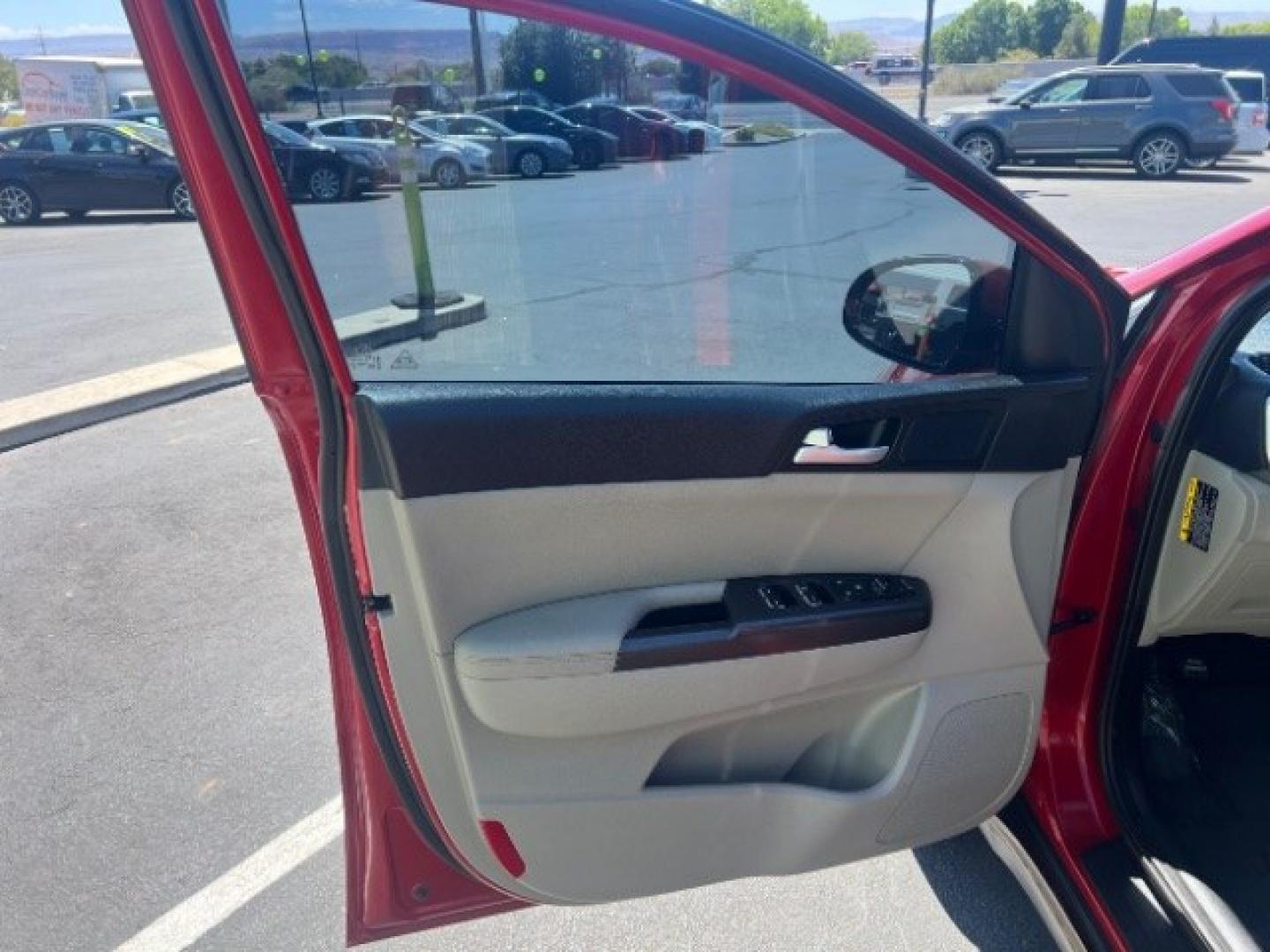 2020 Hyper Red /Black Kia Sportage S (KNDP63AC2L7) with an Theta II 2.4L I-4 gasoline direct injection engine, Automatic transmission, located at 1865 East Red Hills Pkwy, St. George, 84770, (435) 628-0023, 37.120850, -113.543640- Photo#12