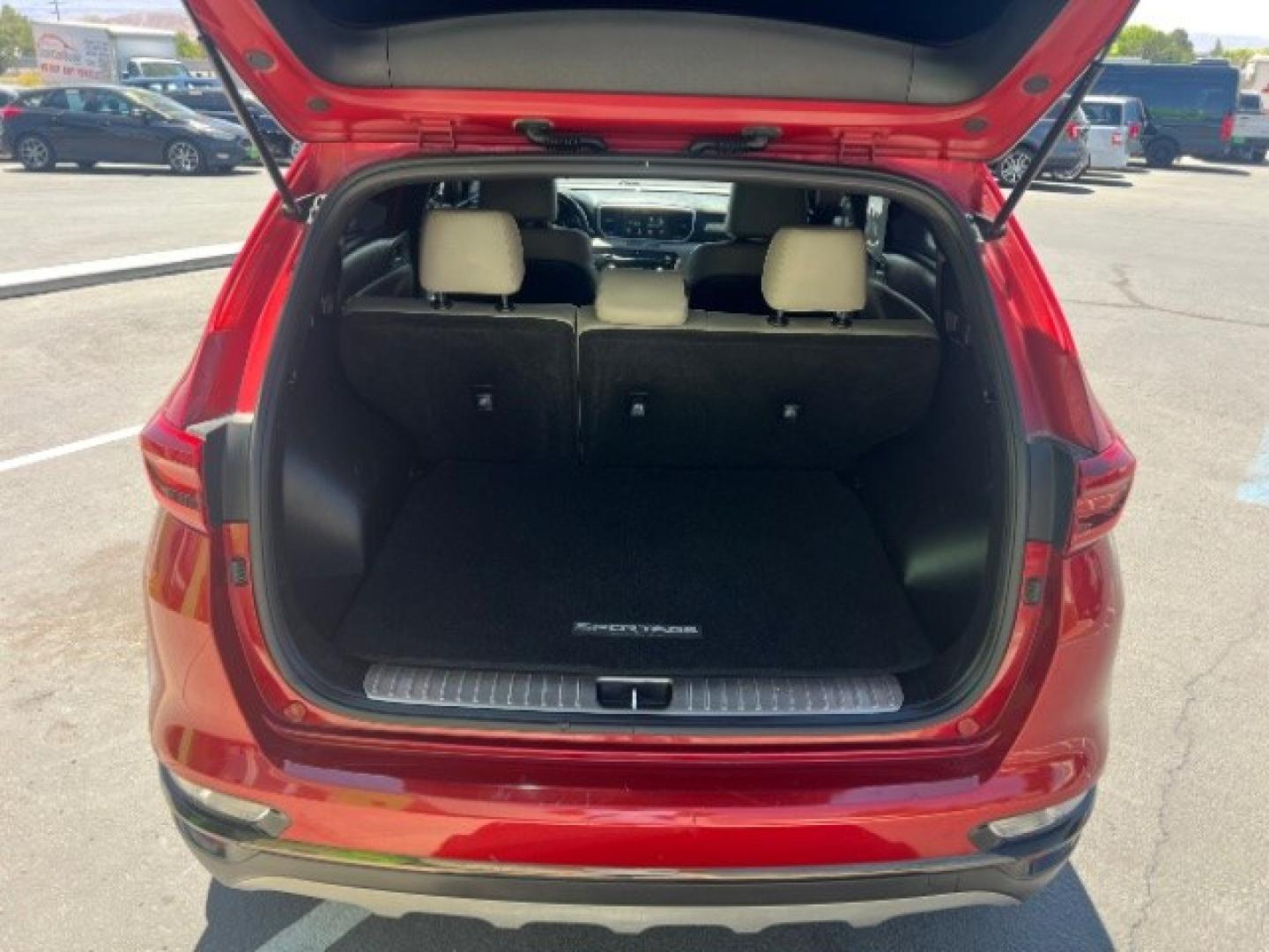 2020 Hyper Red /Black Kia Sportage S (KNDP63AC2L7) with an Theta II 2.4L I-4 gasoline direct injection engine, Automatic transmission, located at 1865 East Red Hills Pkwy, St. George, 84770, (435) 628-0023, 37.120850, -113.543640- Photo#24
