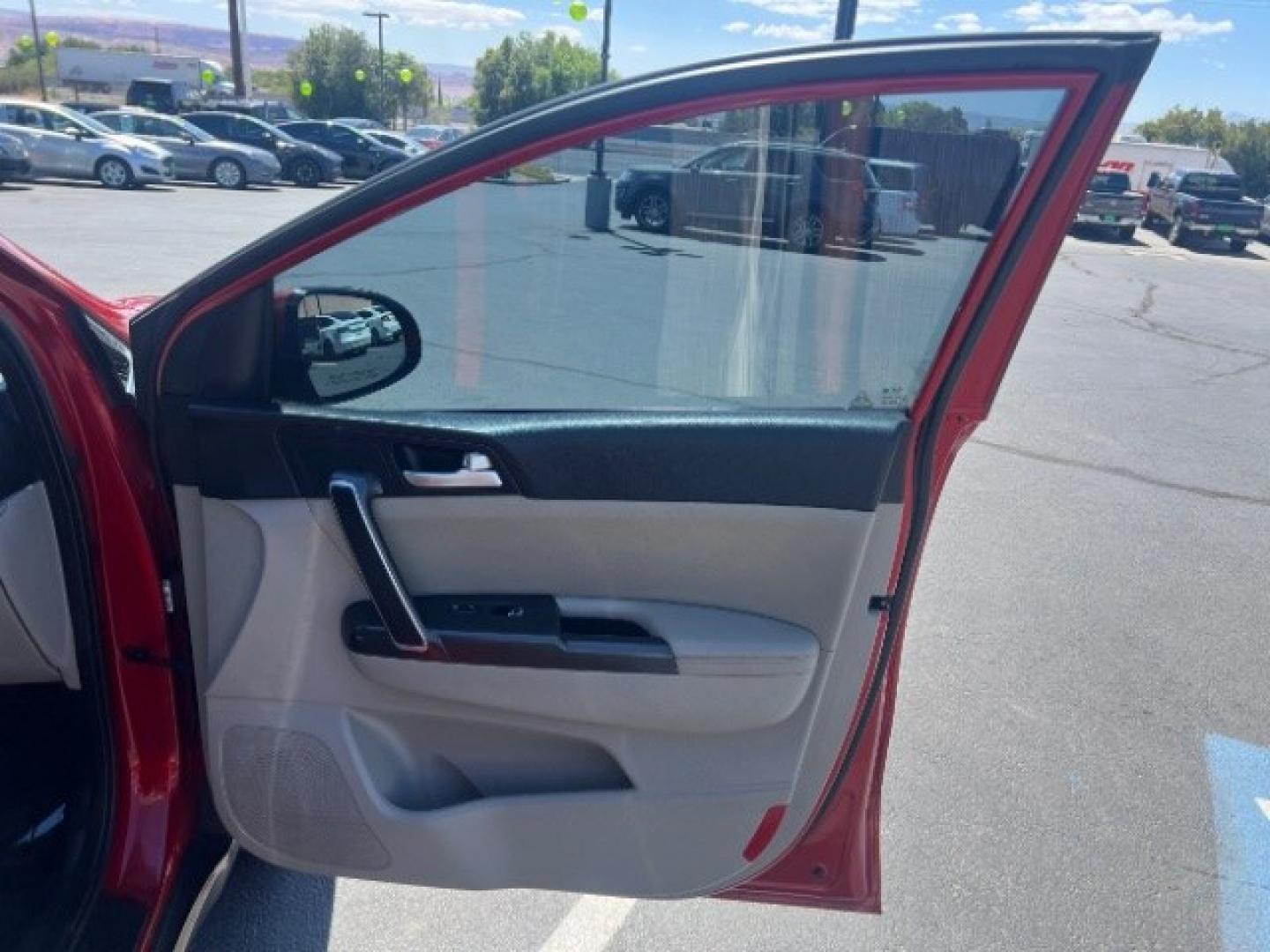 2020 Hyper Red /Black Kia Sportage S (KNDP63AC2L7) with an Theta II 2.4L I-4 gasoline direct injection engine, Automatic transmission, located at 1865 East Red Hills Pkwy, St. George, 84770, (435) 628-0023, 37.120850, -113.543640- Photo#27