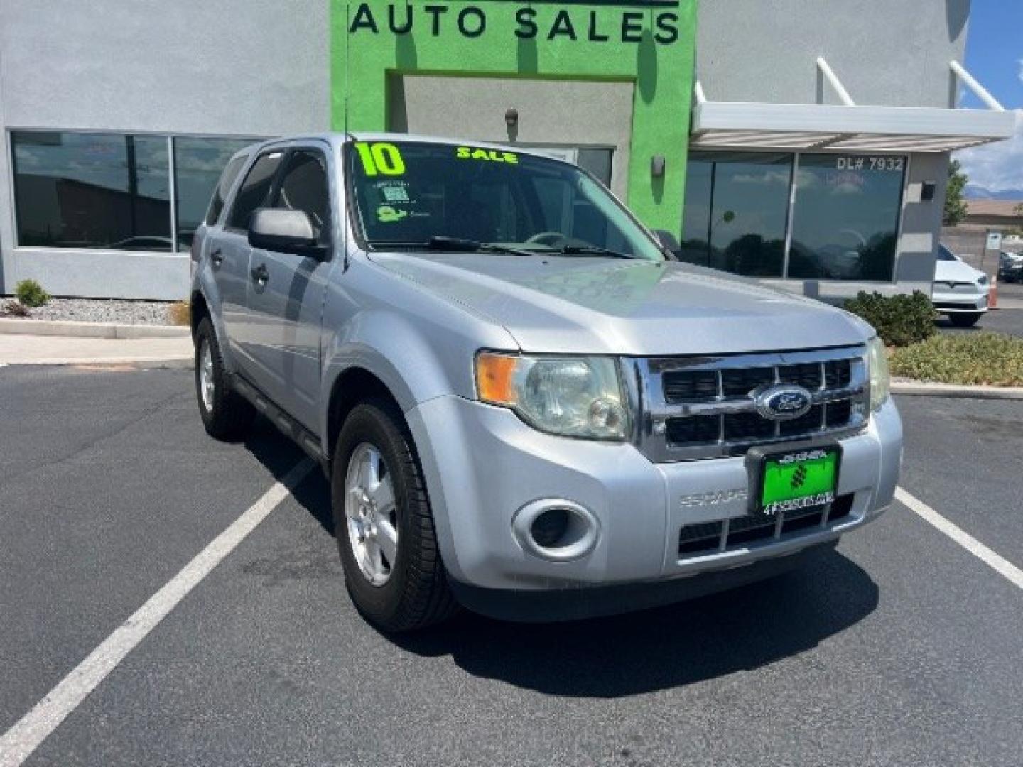 2011 Ingot Silver Metallic /Stone Ford Escape XLS (1FMCU0C74BK) with an Duratec 2.5L I-4 DOHC engine, Automatic transmission, located at 1865 East Red Hills Pkwy, St. George, 84770, (435) 628-0023, 37.120850, -113.543640- Photo#0