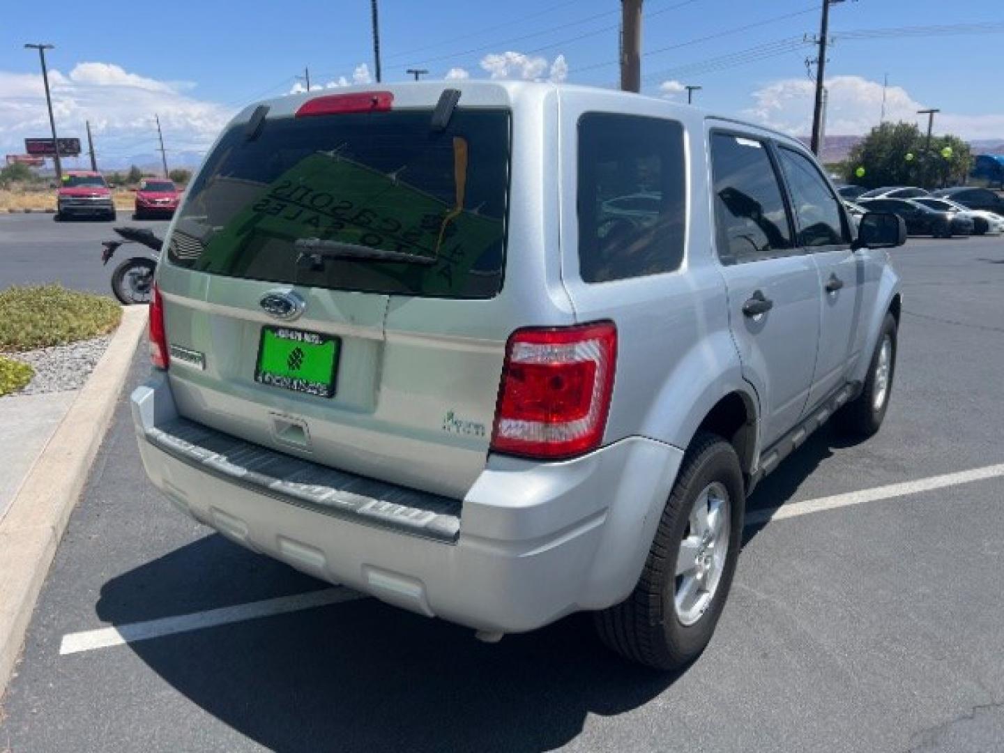 2011 Ingot Silver Metallic /Stone Ford Escape XLS (1FMCU0C74BK) with an Duratec 2.5L I-4 DOHC engine, Automatic transmission, located at 1865 East Red Hills Pkwy, St. George, 84770, (435) 628-0023, 37.120850, -113.543640- Photo#6
