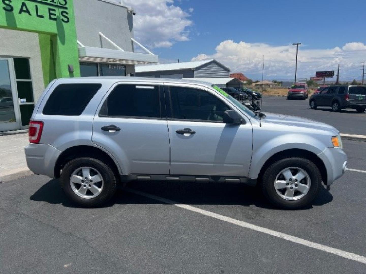2011 Ingot Silver Metallic /Stone Ford Escape XLS (1FMCU0C74BK) with an Duratec 2.5L I-4 DOHC engine, Automatic transmission, located at 1865 East Red Hills Pkwy, St. George, 84770, (435) 628-0023, 37.120850, -113.543640- Photo#7