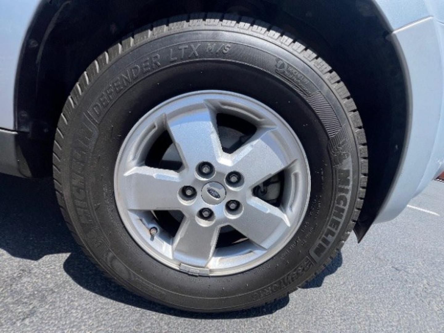 2011 Ingot Silver Metallic /Stone Ford Escape XLS (1FMCU0C74BK) with an Duratec 2.5L I-4 DOHC engine, Automatic transmission, located at 1865 East Red Hills Pkwy, St. George, 84770, (435) 628-0023, 37.120850, -113.543640- Photo#8