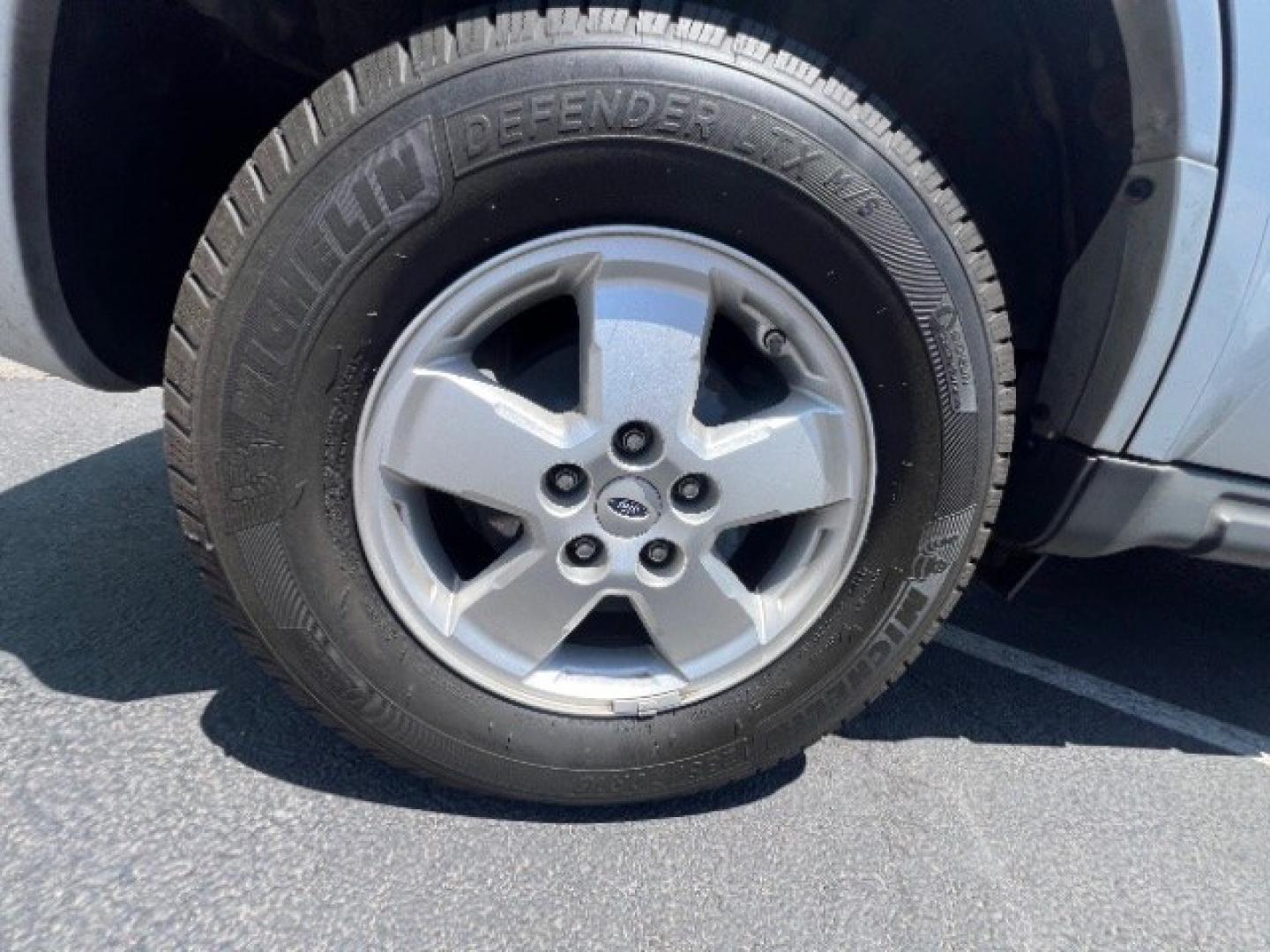 2011 Ingot Silver Metallic /Stone Ford Escape XLS (1FMCU0C74BK) with an Duratec 2.5L I-4 DOHC engine, Automatic transmission, located at 1865 East Red Hills Pkwy, St. George, 84770, (435) 628-0023, 37.120850, -113.543640- Photo#11