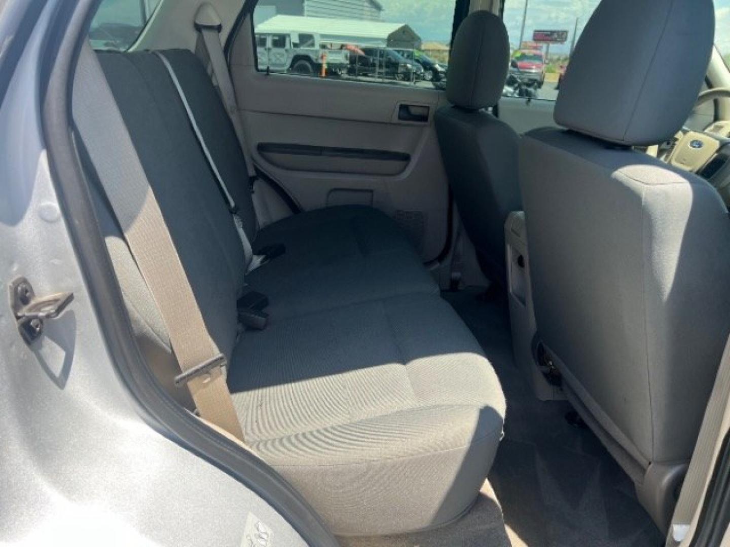 2011 Ingot Silver Metallic /Stone Ford Escape XLS (1FMCU0C74BK) with an Duratec 2.5L I-4 DOHC engine, Automatic transmission, located at 1865 East Red Hills Pkwy, St. George, 84770, (435) 628-0023, 37.120850, -113.543640- Photo#25