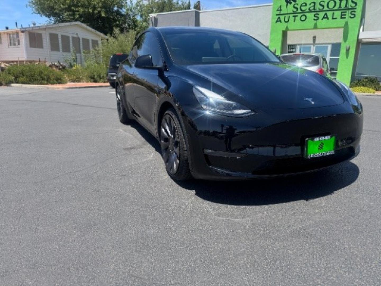 2022 Solid Black /Black Tesla Model Y Performance Dual Motor All-Wheel Drive (7SAYGDEFXNF) , located at 1865 East Red Hills Pkwy, St. George, 84770, (435) 628-0023, 37.120850, -113.543640 - Excellent Tesla Model Y Long Range All Wheel Drive Performance with FSD PAID FOR ($8k Full Self Driving Subscription fully transfers to new owner. Lock in FSD for life! 5 Seats HW3, Interior and exterior in great condition. Small scratches and dings as pictured. Every Tesla we sell has had cabin ai- Photo#1