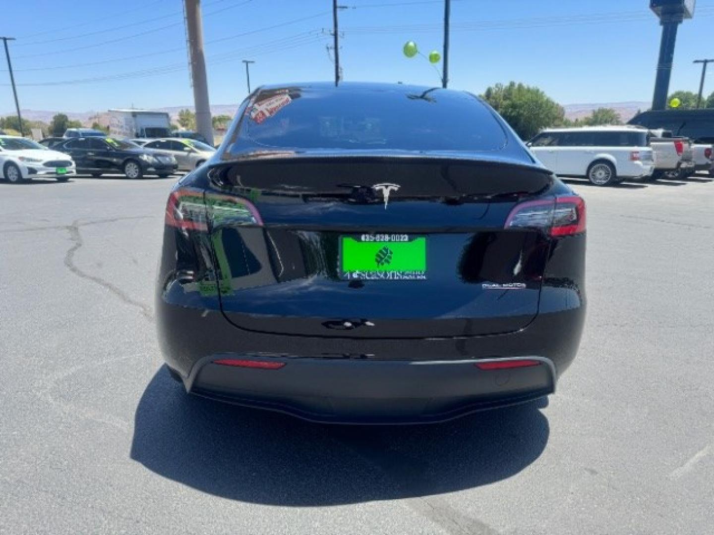 2022 Solid Black /Black Tesla Model Y Performance Dual Motor All-Wheel Drive (7SAYGDEFXNF) , located at 1865 East Red Hills Pkwy, St. George, 84770, (435) 628-0023, 37.120850, -113.543640 - Excellent Tesla Model Y Long Range All Wheel Drive Performance with FSD PAID FOR ($8k Full Self Driving Subscription fully transfers to new owner. Lock in FSD for life! 5 Seats HW3, Interior and exterior in great condition. Small scratches and dings as pictured. Every Tesla we sell has had cabin ai- Photo#6