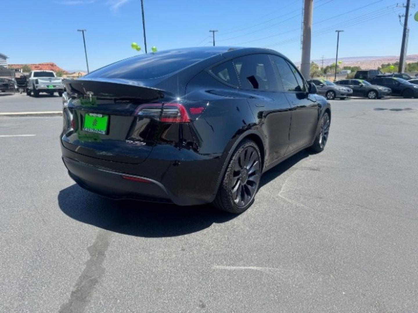 2022 Solid Black /Black Tesla Model Y Performance Dual Motor All-Wheel Drive (7SAYGDEFXNF) , located at 1865 East Red Hills Pkwy, St. George, 84770, (435) 628-0023, 37.120850, -113.543640 - Excellent Tesla Model Y Long Range All Wheel Drive Performance with FSD PAID FOR ($8k Full Self Driving Subscription fully transfers to new owner. Lock in FSD for life! 5 Seats HW3, Interior and exterior in great condition. Small scratches and dings as pictured. Every Tesla we sell has had cabin ai- Photo#7