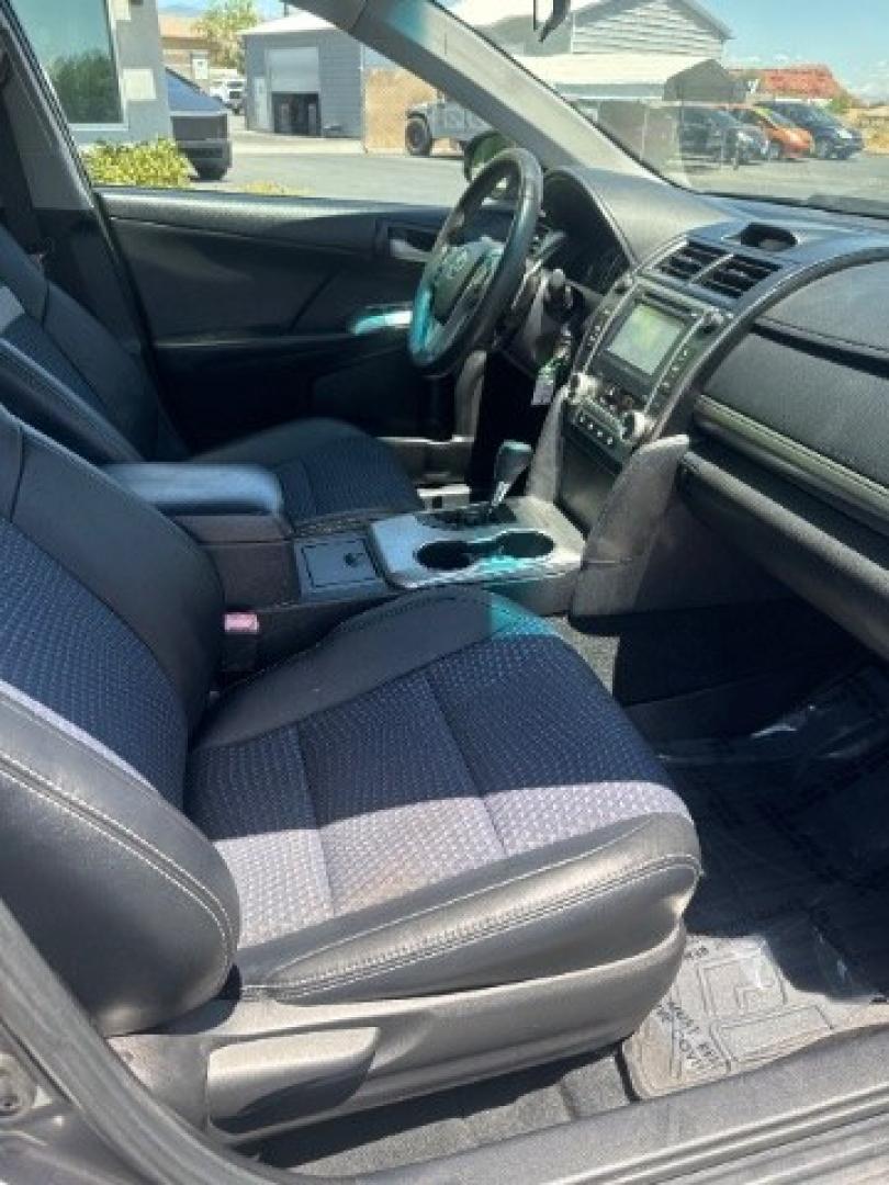 2014 Cosmic Gray Mica /Ash Toyota Camry L | LE | XLE | SE | SE Sport (4T1BF1FK8EU) with an 2.5L I-4 DOHC engine, Automatic transmission, located at 1865 East Red Hills Pkwy, St. George, 84770, (435) 628-0023, 37.120850, -113.543640 - We specialize in helping ALL people get the best financing available. No matter your credit score, good, bad or none we can get you an amazing rate. Had a bankruptcy, divorce, or repossessions? We give you the green light to get your credit back on the road. Low down and affordable payments that fit- Photo#22