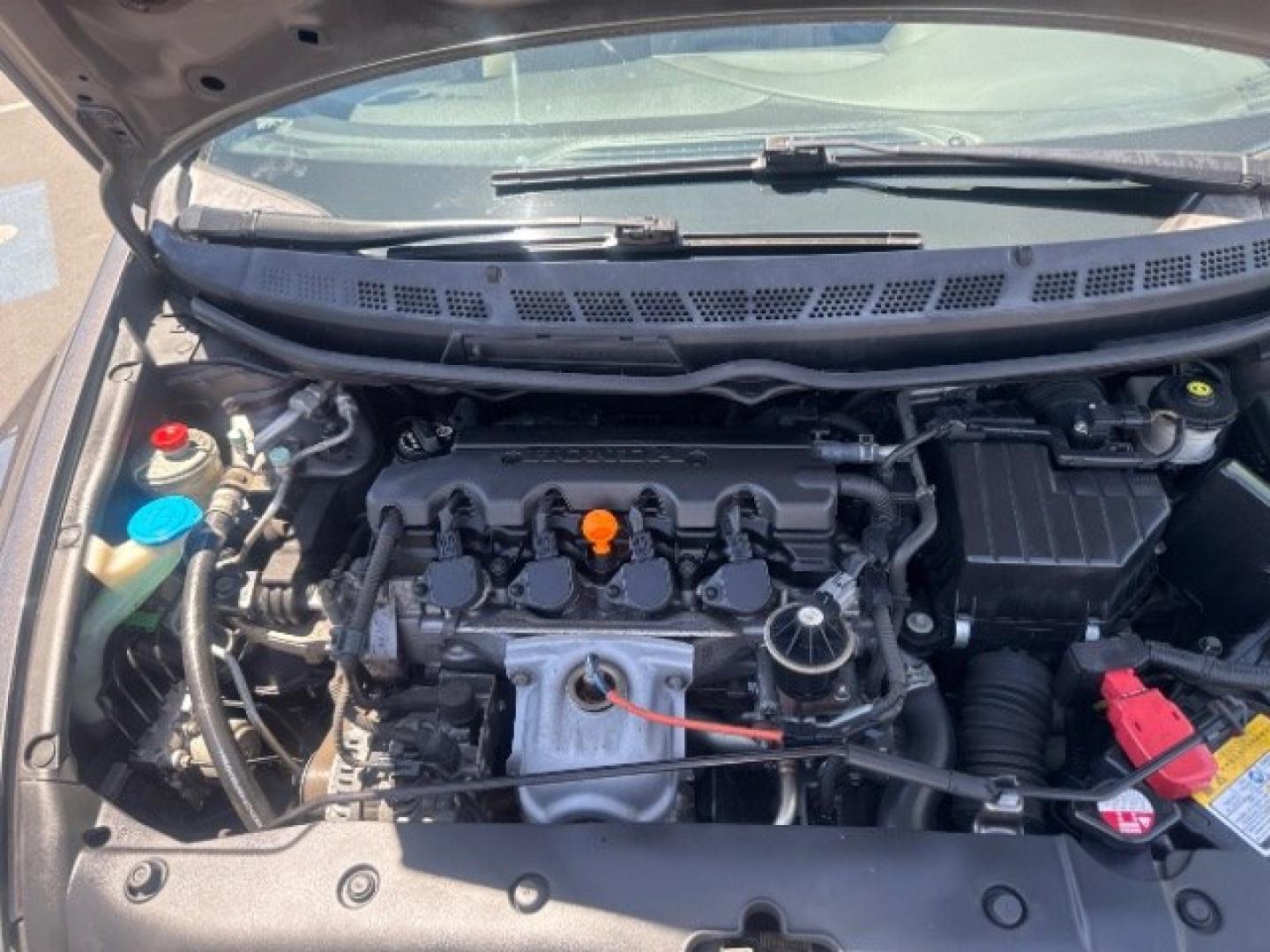 2009 Polished Metal Metallic /Gray Honda Civic LX (19XFA165X9E) with an 1.8L I-4 i-VTEC variable valve control engine, Automatic transmission, located at 1865 East Red Hills Pkwy, St. George, 84770, (435) 628-0023, 37.120850, -113.543640- Photo#19