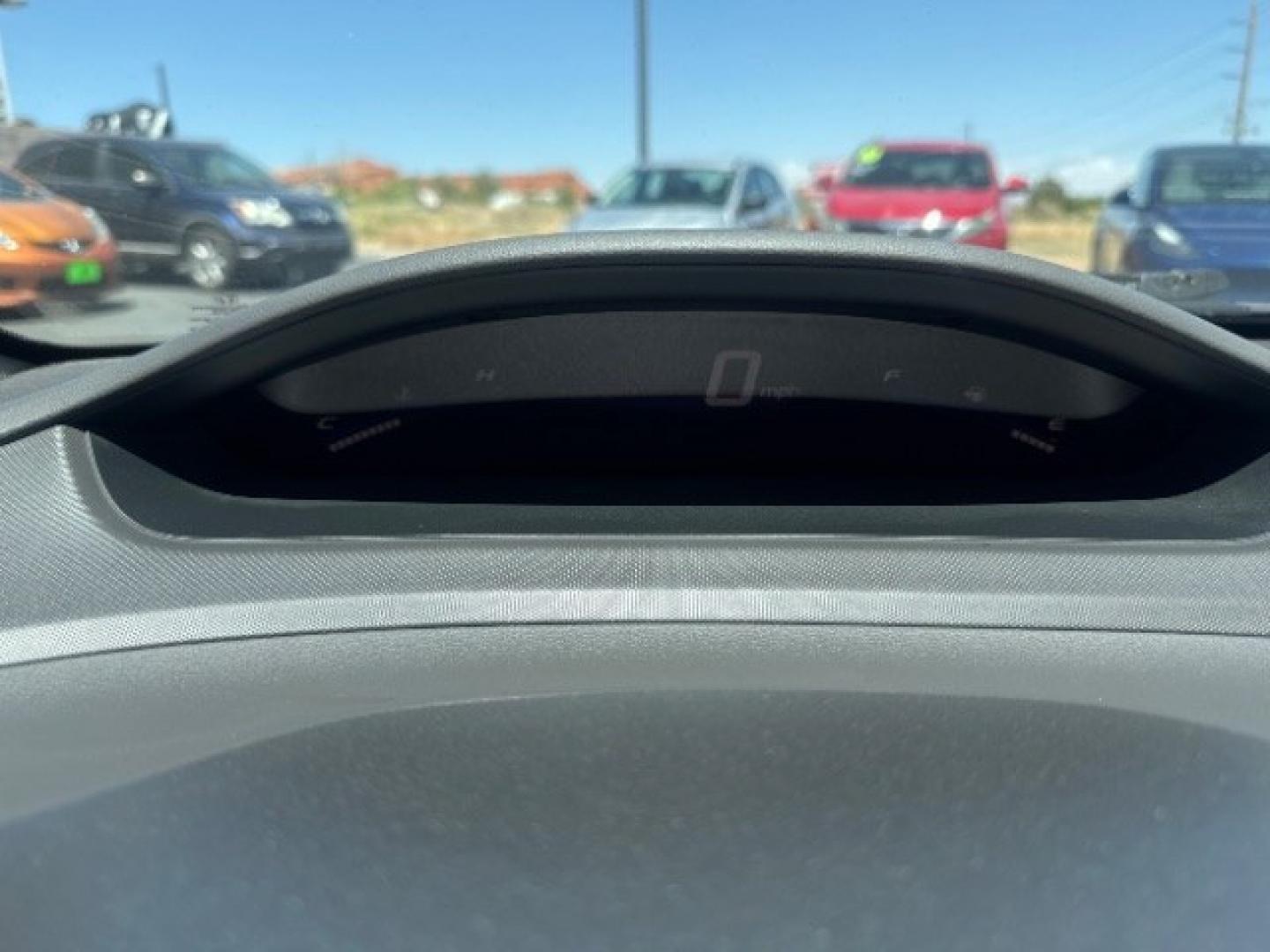 2009 Polished Metal Metallic /Gray Honda Civic LX (19XFA165X9E) with an 1.8L I-4 i-VTEC variable valve control engine, Automatic transmission, located at 1865 East Red Hills Pkwy, St. George, 84770, (435) 628-0023, 37.120850, -113.543640- Photo#21