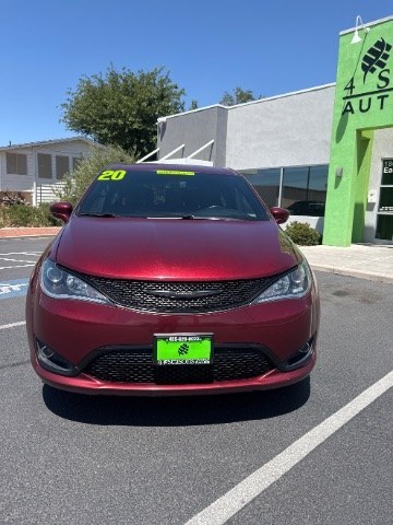 2020 Velvet Red Pearlcoat /Black/Alloy Chrysler Pacifica Touring (2C4RC1FG8LR) with an 3.6L V-6 DOHC engine, Automatic transmission, located at 1865 East Red Hills Pkwy, St. George, 84770, (435) 628-0023, 37.120850, -113.543640 - We specialize in helping ALL people get the best financing available. No matter your credit score, good, bad or none we can get you an amazing rate. Had a bankruptcy, divorce, or repossessions? We give you the green light to get your credit back on the road. Low down and affordable payments that fit- Photo#2