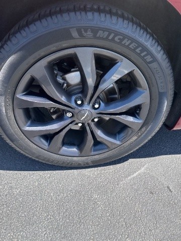 2020 Velvet Red Pearlcoat /Black/Alloy Chrysler Pacifica Touring (2C4RC1FG8LR) with an 3.6L V-6 DOHC engine, Automatic transmission, located at 1865 East Red Hills Pkwy, St. George, 84770, (435) 628-0023, 37.120850, -113.543640 - We specialize in helping ALL people get the best financing available. No matter your credit score, good, bad or none we can get you an amazing rate. Had a bankruptcy, divorce, or repossessions? We give you the green light to get your credit back on the road. Low down and affordable payments that fit- Photo#17
