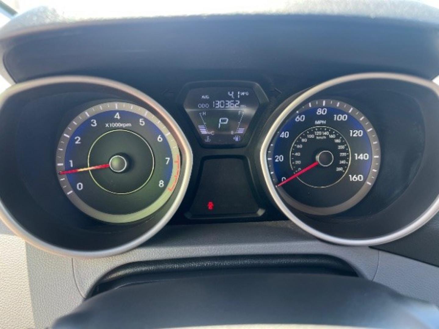 2013 Shimmering Air Silver /Gray Hyundai Elantra GLS (KMHDH4AE4DU) with an 1.8L I-4 DOHC engine, Automatic transmission, located at 1865 East Red Hills Pkwy, St. George, 84770, (435) 628-0023, 37.120850, -113.543640 - We specialize in helping ALL people get the best financing available. No matter your credit score, good, bad or none we can get you an amazing rate. Had a bankruptcy, divorce, or repossessions? We give you the green light to get your credit back on the road. Low down and affordable payments that fit- Photo#16