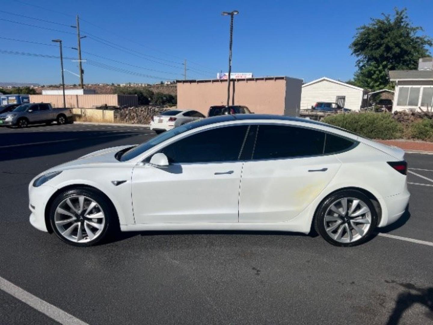 2019 Pearl White Multi-Coat /Black Tesla Model 3 Long Range (5YJ3E1EA3KF) with an ELECTRIC engine, Electric transmission, located at 1865 East Red Hills Pkwy, St. George, 84770, (435) 628-0023, 37.120850, -113.543640 - Excellent Tesla Model 3 Long Range All Wheel Drive. 5 Seats HW3. Small scratches and dings as pictured. Every Tesla we sell has had cabin air filter replaced, radiator cleaned, fluids topped AND comes with a mobile charging kit! Battery is healthy and gets 330 on full charge!!! ReCurrent report Ex- Photo#5