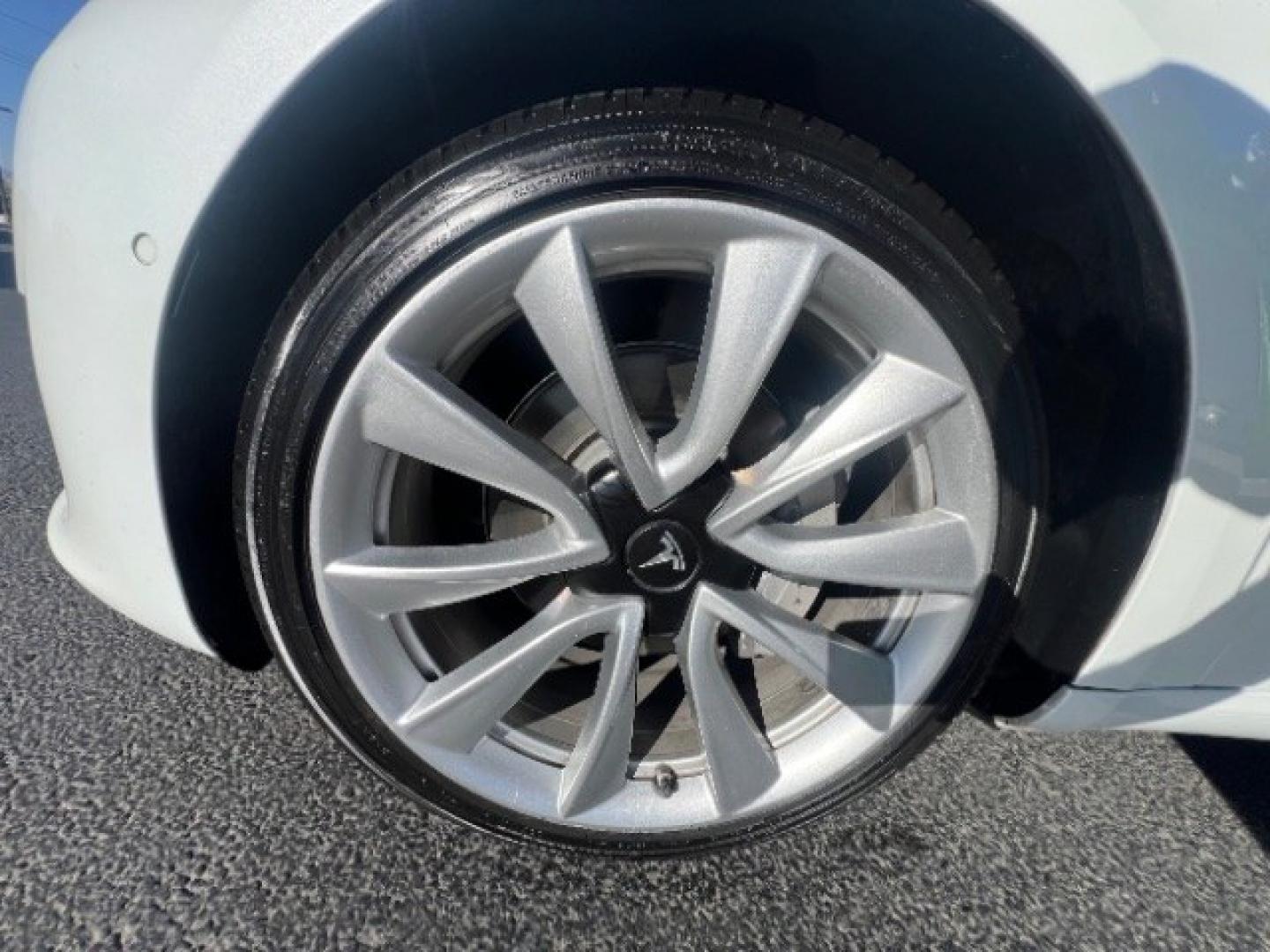 2019 Pearl White Multi-Coat /Black Tesla Model 3 Long Range (5YJ3E1EA3KF) with an ELECTRIC engine, Electric transmission, located at 1865 East Red Hills Pkwy, St. George, 84770, (435) 628-0023, 37.120850, -113.543640 - Excellent Tesla Model 3 Long Range All Wheel Drive. 5 Seats HW3. Small scratches and dings as pictured. Every Tesla we sell has had cabin air filter replaced, radiator cleaned, fluids topped AND comes with a mobile charging kit! Battery is healthy and gets 330 on full charge!!! ReCurrent report Ex- Photo#11