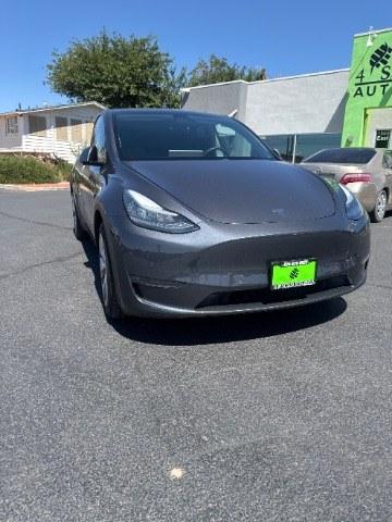 2020 Midnight Silver Metallic /Black Tesla Model Y Long Range Dual Motor All-Wheel Drive (5YJYGDEEXLF) with an ELECTRIC engine, AUTOMATIC transmission, located at 1865 East Red Hills Pkwy, St. George, 84770, (435) 628-0023, 37.120850, -113.543640 - Excellent Tesla Model Y Long Range All Wheel Drive, 5 Seats HW3, Interior and exterior in great condition. Small scratches and dings as pictured. Every Tesla we sell has had cabin air filter replaced, radiator cleaned, fluids topped AND comes with a mobile charging kit! Battery is healthy and gets- Photo#1