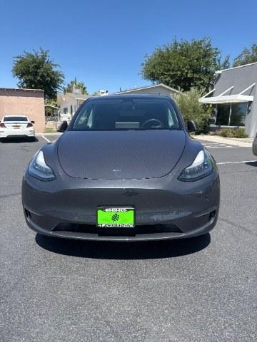 2020 Midnight Silver Metallic /Black Tesla Model Y Long Range Dual Motor All-Wheel Drive (5YJYGDEEXLF) with an ELECTRIC engine, AUTOMATIC transmission, located at 1865 East Red Hills Pkwy, St. George, 84770, (435) 628-0023, 37.120850, -113.543640 - Excellent Tesla Model Y Long Range All Wheel Drive, 5 Seats HW3, Interior and exterior in great condition. Small scratches and dings as pictured. Every Tesla we sell has had cabin air filter replaced, radiator cleaned, fluids topped AND comes with a mobile charging kit! Battery is healthy and gets- Photo#2