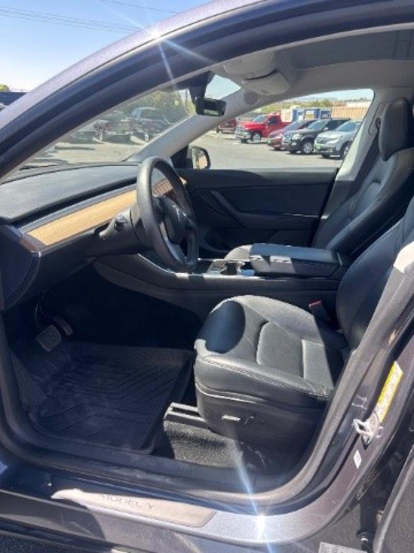 2020 Midnight Silver Metallic /Black Tesla Model Y Long Range Dual Motor All-Wheel Drive (5YJYGDEEXLF) with an ELECTRIC engine, AUTOMATIC transmission, located at 1865 East Red Hills Pkwy, St. George, 84770, (435) 628-0023, 37.120850, -113.543640 - Excellent Tesla Model Y Long Range All Wheel Drive, 5 Seats HW3, Interior and exterior in great condition. Small scratches and dings as pictured. Every Tesla we sell has had cabin air filter replaced, radiator cleaned, fluids topped AND comes with a mobile charging kit! Battery is healthy and gets- Photo#13