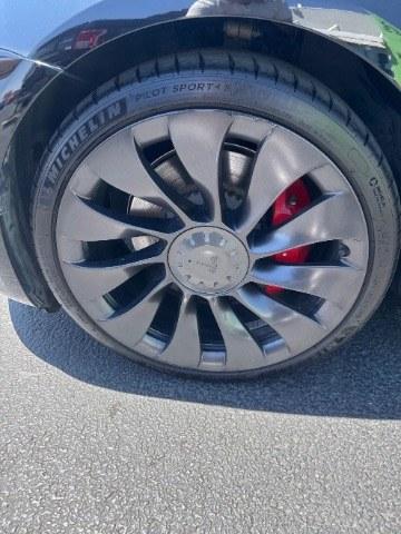 2021 Black /White Leather Tesla Model 3 Performance (5YJ3E1ECXMF) with an ELECTRIC engine, 1-Speed Automatic transmission, located at 1865 East Red Hills Pkwy, St. George, 84770, (435) 628-0023, 37.120850, -113.543640 - Excellent Tesla Model 3 Long Range All Wheel Drive Performance with FSD PAID FOR ($8k Full Self Driving Subscription fully transfers to new owner. Lock in FSD for life! 5 Seats HW3, Black and White Premium Interior and exterior in great condition. Every Tesla we sell has had cabin air filter replac- Photo#9
