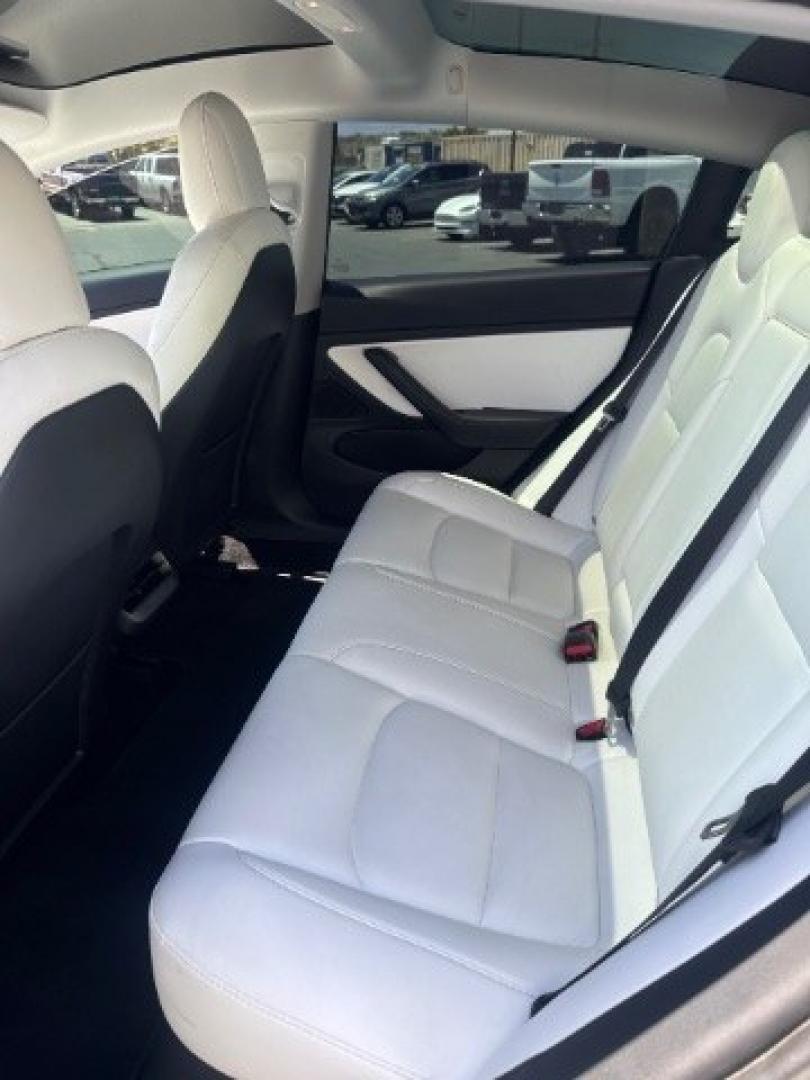 2021 Black /White Leather Tesla Model 3 Performance (5YJ3E1ECXMF) with an ELECTRIC engine, 1-Speed Automatic transmission, located at 1865 East Red Hills Pkwy, St. George, 84770, (435) 628-0023, 37.120850, -113.543640 - Excellent Tesla Model 3 Long Range All Wheel Drive Performance with FSD PAID FOR ($8k Full Self Driving Subscription fully transfers to new owner. Lock in FSD for life! 5 Seats HW3, Black and White Premium Interior and exterior in great condition. Every Tesla we sell has had cabin air filter replac- Photo#14