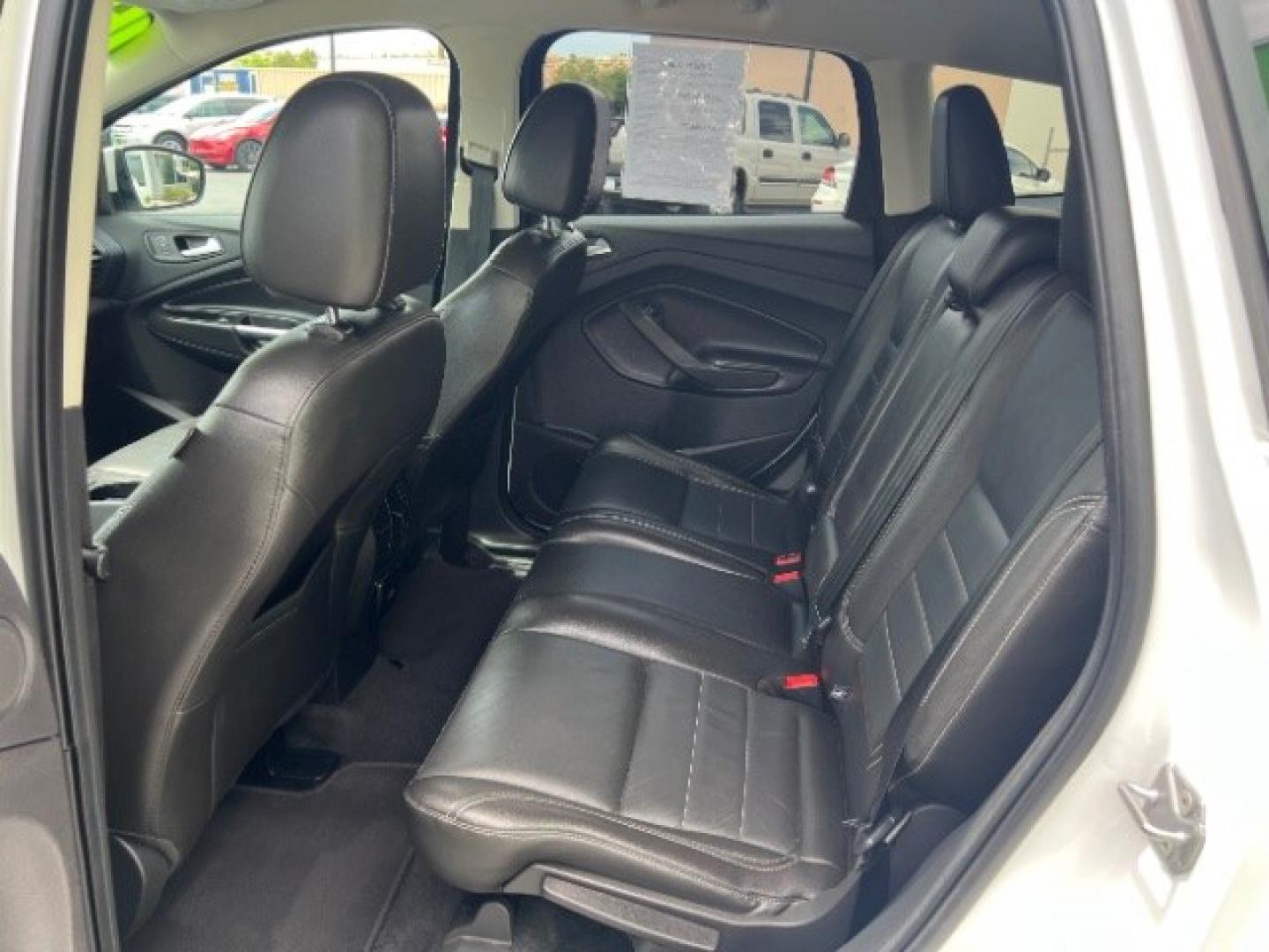 2016 Oxford White /Charcoal Black Ford Escape SE (1FMCU9GX3GU) , Automatic transmission, located at 1865 East Red Hills Pkwy, St. George, 84770, (435) 628-0023, 37.120850, -113.543640 - We specialize in helping ALL people get the best financing available. No matter your credit score, good, bad or none we can get you an amazing rate. Had a bankruptcy, divorce, or repossessions? We give you the green light to get your credit back on the road. Low down and affordable payments that fit- Photo#21