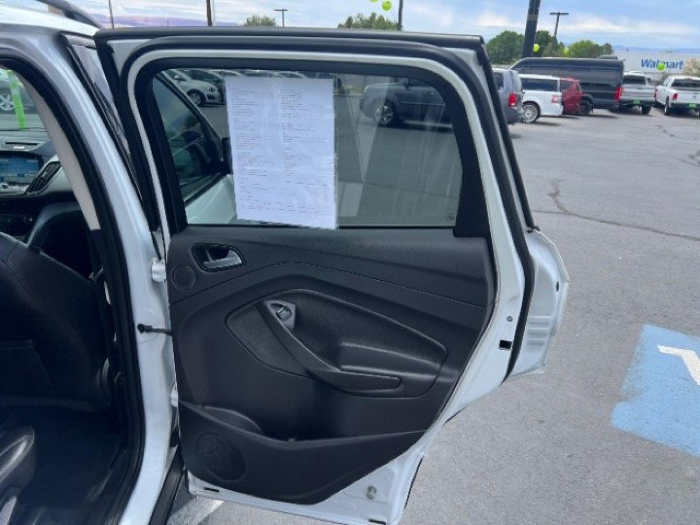 2016 Oxford White /Charcoal Black Ford Escape SE (1FMCU9GX3GU) , Automatic transmission, located at 1865 East Red Hills Pkwy, St. George, 84770, (435) 628-0023, 37.120850, -113.543640 - We specialize in helping ALL people get the best financing available. No matter your credit score, good, bad or none we can get you an amazing rate. Had a bankruptcy, divorce, or repossessions? We give you the green light to get your credit back on the road. Low down and affordable payments that fit- Photo#25