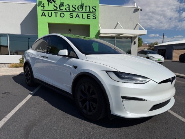 photo of 2023 Tesla Model X Dual Motor All-Wheel Drive | Standard Range