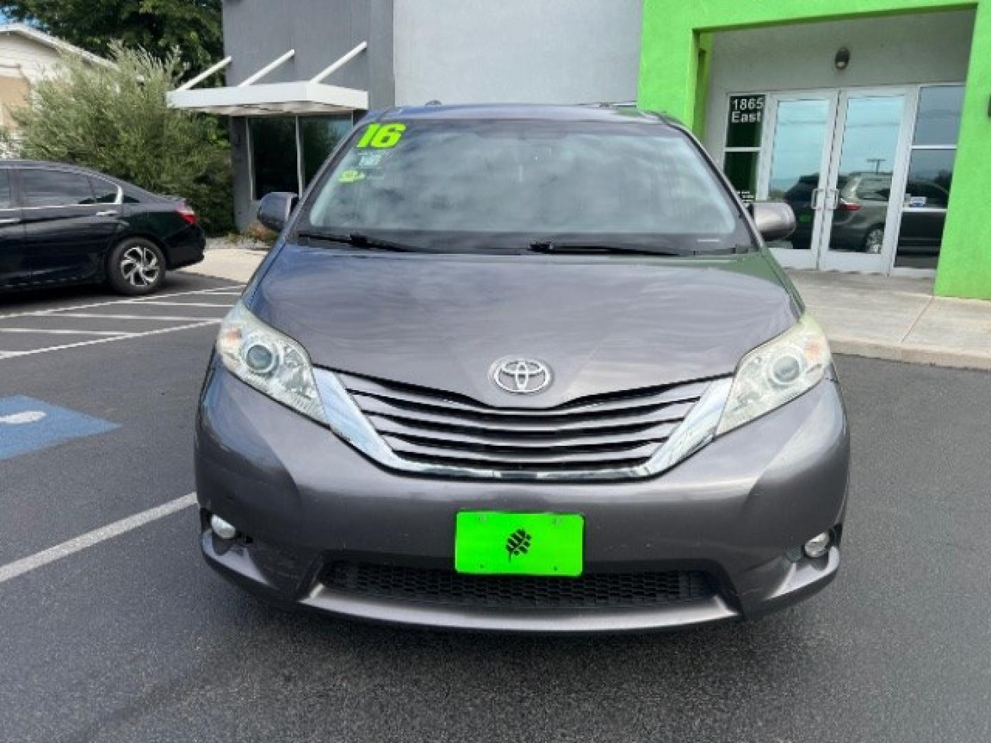 2016 Gray /Gray Cloth Interior Toyota Sienna XLE (5TDYK3DC4GS) with an 3.5L V-6 DOHC engine, Automatic transmission, located at 1865 East Red Hills Pkwy, St. George, 84770, (435) 628-0023, 37.120850, -113.543640 - We specialize in helping ALL people get the best financing available. No matter your credit score, good, bad or none we can get you an amazing rate. Had a bankruptcy, divorce, or repossessions? We give you the green light to get your credit back on the road. Low down and affordable payments that fit- Photo#1