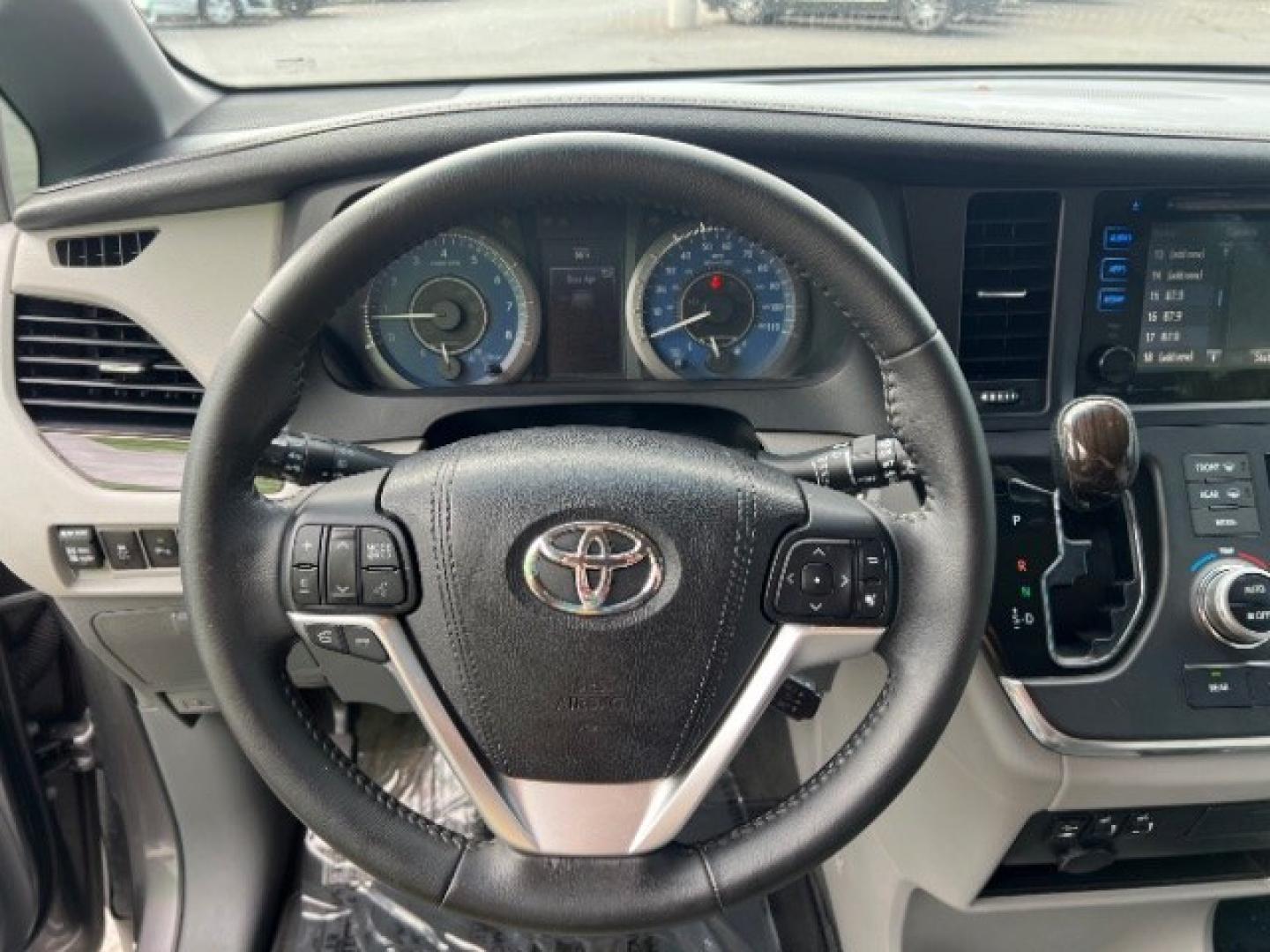 2016 Gray /Gray Cloth Interior Toyota Sienna XLE (5TDYK3DC4GS) with an 3.5L V-6 DOHC engine, Automatic transmission, located at 1865 East Red Hills Pkwy, St. George, 84770, (435) 628-0023, 37.120850, -113.543640 - We specialize in helping ALL people get the best financing available. No matter your credit score, good, bad or none we can get you an amazing rate. Had a bankruptcy, divorce, or repossessions? We give you the green light to get your credit back on the road. Low down and affordable payments that fit- Photo#15