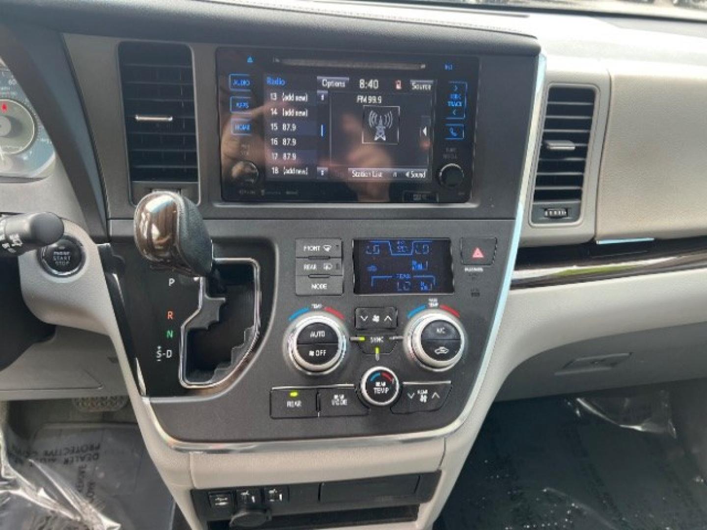 2016 Gray /Gray Cloth Interior Toyota Sienna XLE (5TDYK3DC4GS) with an 3.5L V-6 DOHC engine, Automatic transmission, located at 1865 East Red Hills Pkwy, St. George, 84770, (435) 628-0023, 37.120850, -113.543640 - We specialize in helping ALL people get the best financing available. No matter your credit score, good, bad or none we can get you an amazing rate. Had a bankruptcy, divorce, or repossessions? We give you the green light to get your credit back on the road. Low down and affordable payments that fit- Photo#17