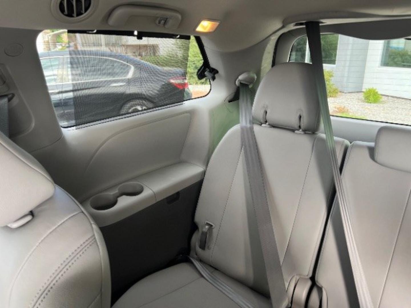 2016 Gray /Gray Cloth Interior Toyota Sienna XLE (5TDYK3DC4GS) with an 3.5L V-6 DOHC engine, Automatic transmission, located at 1865 East Red Hills Pkwy, St. George, 84770, (435) 628-0023, 37.120850, -113.543640 - We specialize in helping ALL people get the best financing available. No matter your credit score, good, bad or none we can get you an amazing rate. Had a bankruptcy, divorce, or repossessions? We give you the green light to get your credit back on the road. Low down and affordable payments that fit- Photo#21