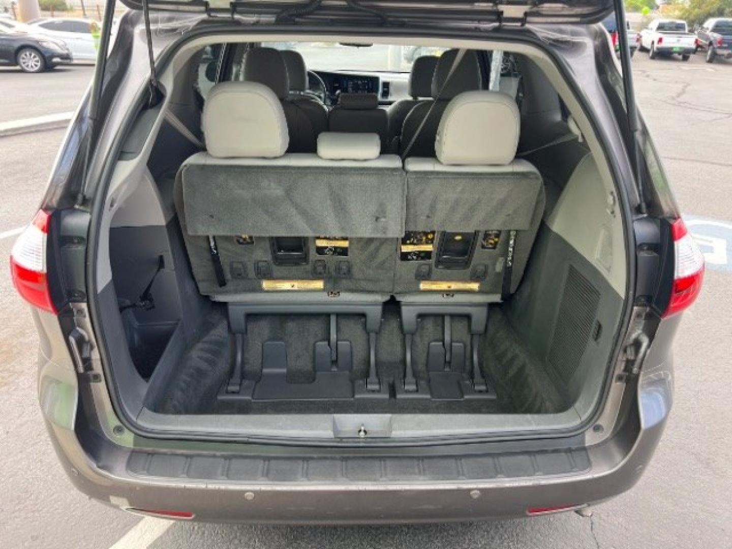 2016 Gray /Gray Cloth Interior Toyota Sienna XLE (5TDYK3DC4GS) with an 3.5L V-6 DOHC engine, Automatic transmission, located at 1865 East Red Hills Pkwy, St. George, 84770, (435) 628-0023, 37.120850, -113.543640 - We specialize in helping ALL people get the best financing available. No matter your credit score, good, bad or none we can get you an amazing rate. Had a bankruptcy, divorce, or repossessions? We give you the green light to get your credit back on the road. Low down and affordable payments that fit- Photo#24
