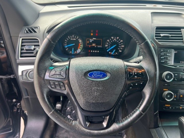 2016 Shadow Black /Ebony Black Ford Explorer XLT (1FM5K7D88GG) with an EcoBoost 2.3L I-4 gasoline direct injection engine, Automatic transmission, located at 1865 East Red Hills Pkwy, St. George, 84770, (435) 628-0023, 37.120850, -113.543640 - We specialize in helping ALL people get the best financing available. No matter your credit score, good, bad or none we can get you an amazing rate. Had a bankruptcy, divorce, or repossessions? We give you the green light to get your credit back on the road. Low down and affordable payments that fit- Photo#15