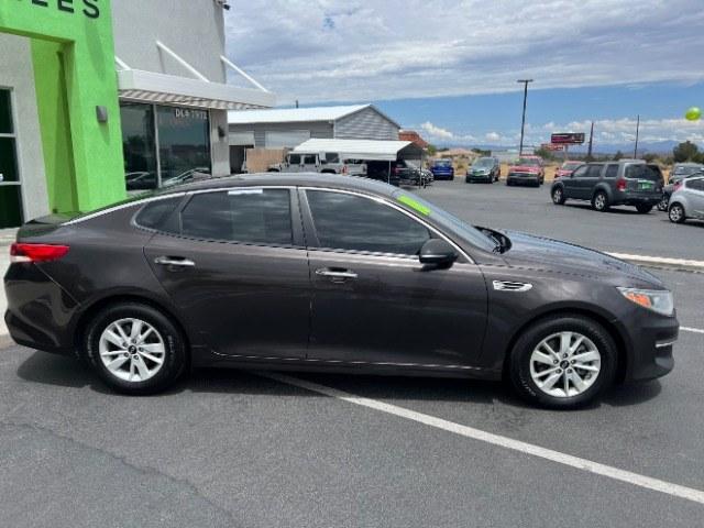 2018 Titanium Silver /Black Kia Optima LX (KNAGT4L36J5) with an Theta II 2.4L I-4 gasoline direct injection engine, Automatic transmission, located at 1865 East Red Hills Pkwy, St. George, 84770, (435) 628-0023, 37.120850, -113.543640 - We specialize in helping ALL people get the best financing available. No matter your credit score, good, bad or none we can get you an amazing rate. Had a bankruptcy, divorce, or repossessions? We give you the green light to get your credit back on the road. Low down and affordable payments that fit- Photo#7
