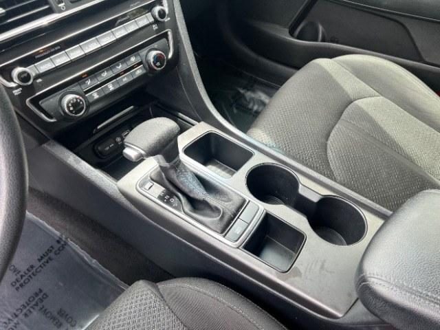 2018 Titanium Silver /Black Kia Optima LX (KNAGT4L36J5) with an Theta II 2.4L I-4 gasoline direct injection engine, Automatic transmission, located at 1865 East Red Hills Pkwy, St. George, 84770, (435) 628-0023, 37.120850, -113.543640 - We specialize in helping ALL people get the best financing available. No matter your credit score, good, bad or none we can get you an amazing rate. Had a bankruptcy, divorce, or repossessions? We give you the green light to get your credit back on the road. Low down and affordable payments that fit- Photo#18
