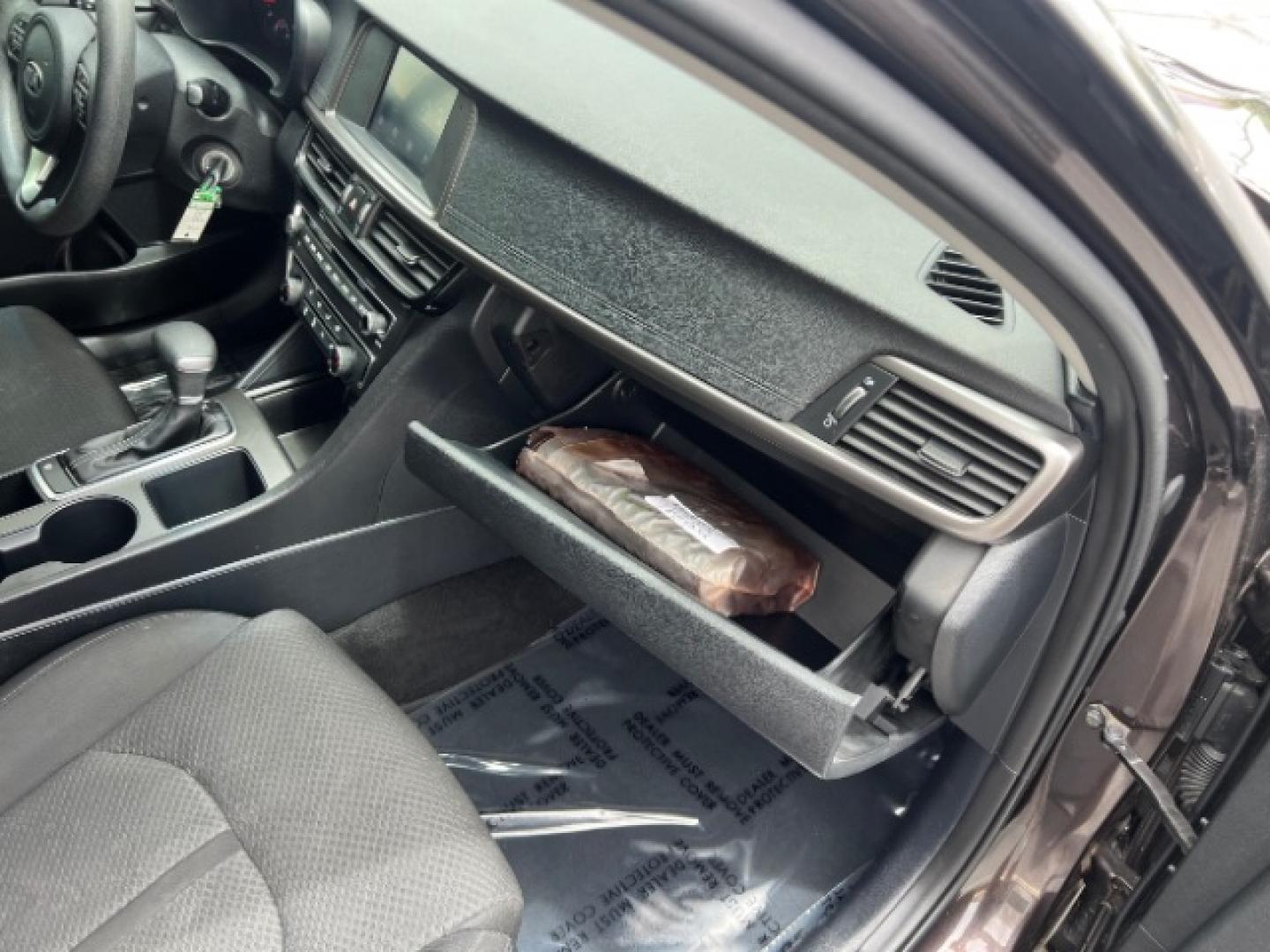 2018 Titanium Silver /Black Kia Optima LX (KNAGT4L36J5) with an Theta II 2.4L I-4 gasoline direct injection engine, Automatic transmission, located at 1865 East Red Hills Pkwy, St. George, 84770, (435) 628-0023, 37.120850, -113.543640 - Versatile Southern Utah travel starts with this 2018 Kia Optima LX. Its 2.4L four-cylinder engine, automatic transmission, and front-wheel drive make it a smart fit for commuting, errands, road trips, and everyday driving. With 119303 miles, this Optima is ready for its next adventure. The LX adds- Photo#29