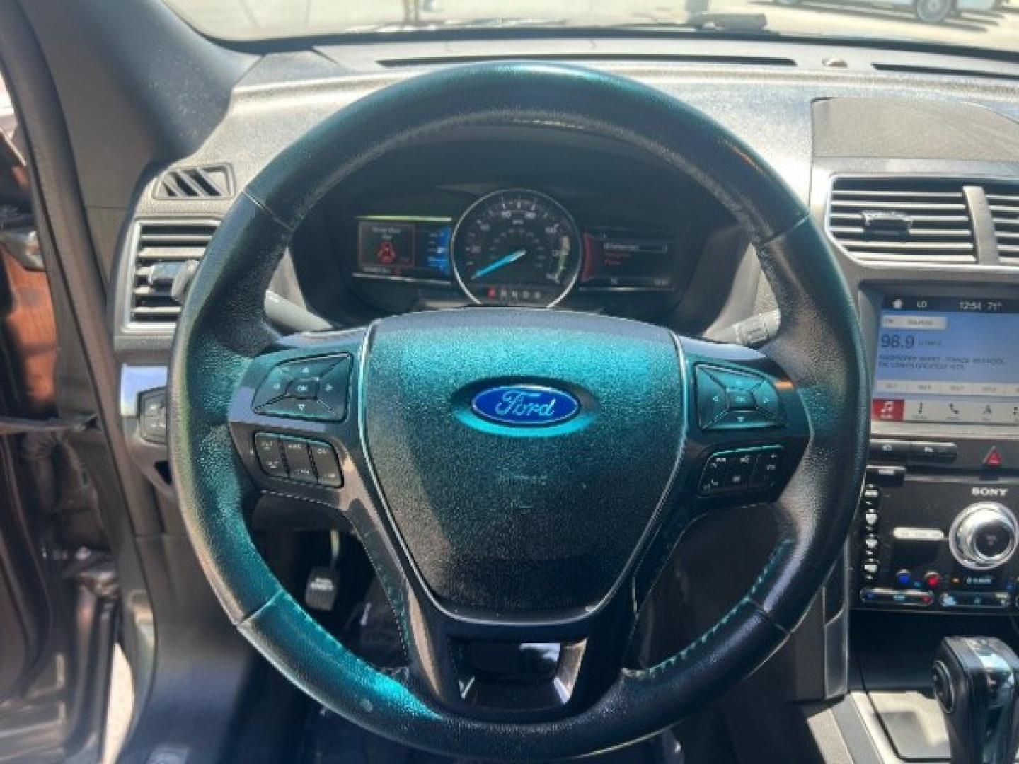 2019 Magnetic Metallic /Ebony Black Ford Explorer Limited (1FM5K7F85KG) with an EcoBoost 2.3L I-4 gasoline direct injection engine, Automatic transmission, located at 1865 East Red Hills Pkwy, St. George, 84770, (435) 628-0023, 37.120850, -113.543640 - We specialize in helping ALL people get the best financing available. No matter your credit score, good, bad or none we can get you an amazing rate. Had a bankruptcy, divorce, or repossessions? We give you the green light to get your credit back on the road. Low down and affordable payments that fit- Photo#15
