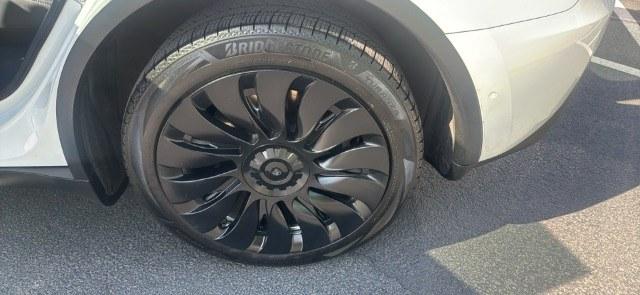 2020 Pearl White Multi-Coat /Black Tesla Model Y Long Range Dual Motor All-Wheel Drive (5YJYGDEEXLF) with an ELECTRIC engine, Electric transmission, located at 1865 East Red Hills Pkwy, St. George, 84770, (435) 628-0023, 37.120850, -113.543640 - Excellent Tesla Model Y Long Range All Wheel Drive, Acceleration Boost PAID FOR, 5 Seats HW3, Interior and exterior in great condition. Small scratches and dings as pictured. Every Tesla we sell has had cabin air filter replaced, radiator cleaned, fluids topped AND comes with a mobile charging kit- Photo#15