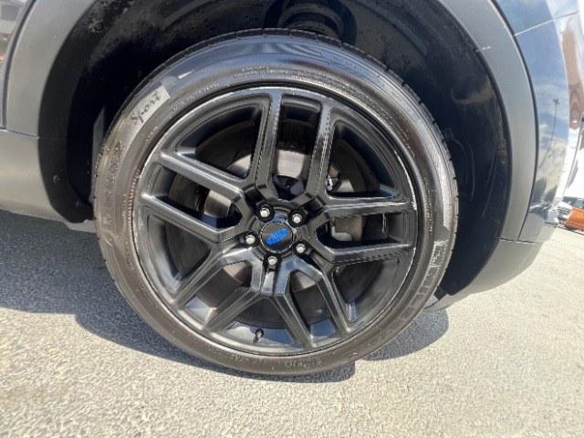 2017 Shadow Black /Ebony Black w/Red Accent Stitching Ford Explorer Sport (1FM5K8GT5HG) with an EcoBoost 3.5L V-6 gasoline direct injection engine, Automatic transmission, located at 1865 East Red Hills Pkwy, St. George, 84770, (435) 628-0023, 37.120850, -113.543640 - We specialize in helping ALL people get the best financing available. No matter your credit score, good, bad or none we can get you an amazing rate. Had a bankruptcy, divorce, or repossessions? We give you the green light to get your credit back on the road. Low down and affordable payments that fit- Photo#8