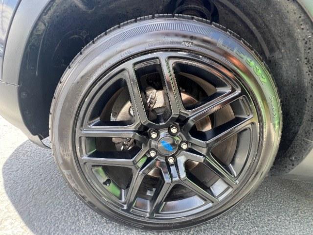 2017 Shadow Black /Ebony Black w/Red Accent Stitching Ford Explorer Sport (1FM5K8GT5HG) with an EcoBoost 3.5L V-6 gasoline direct injection engine, Automatic transmission, located at 1865 East Red Hills Pkwy, St. George, 84770, (435) 628-0023, 37.120850, -113.543640 - We specialize in helping ALL people get the best financing available. No matter your credit score, good, bad or none we can get you an amazing rate. Had a bankruptcy, divorce, or repossessions? We give you the green light to get your credit back on the road. Low down and affordable payments that fit- Photo#9