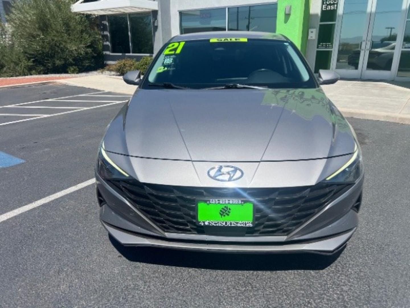 2021 Portofino Gray /Black Hyundai Elantra SEL (KMHLS4AG7MU) with an Nu 2L I-4 DOHC engine, Automatic transmission, located at 1865 East Red Hills Pkwy, St. George, 84770, (435) 628-0023, 37.120850, -113.543640- Photo#1