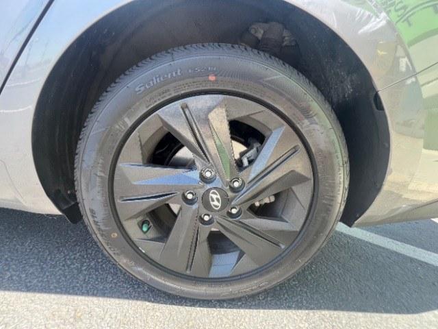 2021 Portofino Gray /Black Hyundai Elantra SEL (KMHLS4AG7MU) with an Nu 2L I-4 DOHC engine, Automatic transmission, located at 940 North Main Street, Cedar City, UT, 84720, (435) 628-0023, 37.692936, -113.061897 - We specialize in helping ALL people get the best financing available. No matter your credit score, good, bad or none we can get you an amazing rate. Had a bankruptcy, divorce, or repossessions? We give you the green light to get your credit back on the road. Low down and affordable payments that fit- Photo#10
