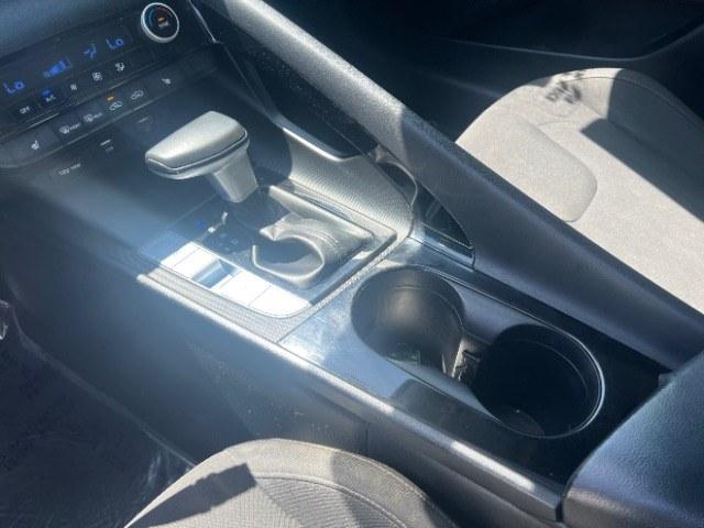 2021 Portofino Gray /Black Hyundai Elantra SEL (KMHLS4AG7MU) with an Nu 2L I-4 DOHC engine, Automatic transmission, located at 940 North Main Street, Cedar City, UT, 84720, (435) 628-0023, 37.692936, -113.061897 - We specialize in helping ALL people get the best financing available. No matter your credit score, good, bad or none we can get you an amazing rate. Had a bankruptcy, divorce, or repossessions? We give you the green light to get your credit back on the road. Low down and affordable payments that fit- Photo#18