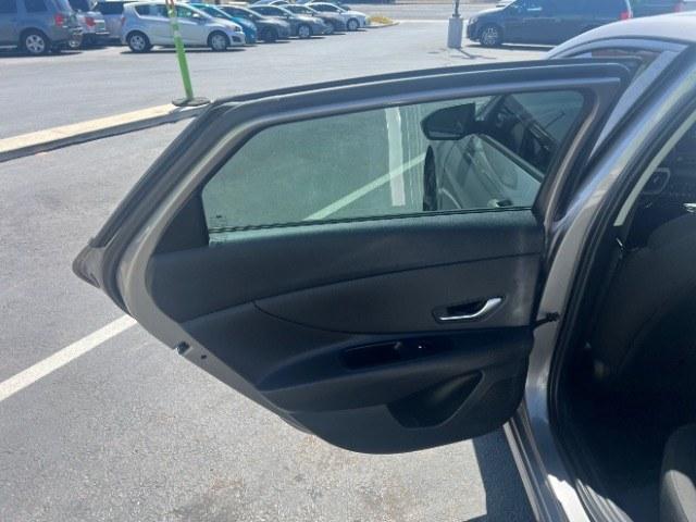 2021 Portofino Gray /Black Hyundai Elantra SEL (KMHLS4AG7MU) with an Nu 2L I-4 DOHC engine, Automatic transmission, located at 940 North Main Street, Cedar City, UT, 84720, (435) 628-0023, 37.692936, -113.061897 - We specialize in helping ALL people get the best financing available. No matter your credit score, good, bad or none we can get you an amazing rate. Had a bankruptcy, divorce, or repossessions? We give you the green light to get your credit back on the road. Low down and affordable payments that fit- Photo#20