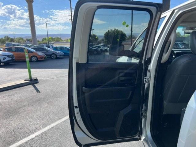 2018 Bright Silver Metallic Clearcoat /Diesel Gray/Black Ram 1500 Tradesman Quad Cab 4x4 6'4 Box (1C6RR7FG5JS) with an Pentastar 3.6L V-6 DOHC engine, Automatic transmission, located at 1865 East Red Hills Pkwy, St. George, 84770, (435) 628-0023, 37.120850, -113.543640- Photo#19