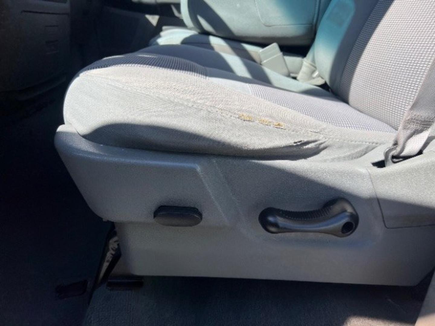 2007 Bright White Clearcoat /Medium Slate Gray Dodge Ram 1500 SLT/TRX4 Off Road/Sport (1D7HU18217S) with an HEMI Magnum 5.7L V-8 regular unleaded engine, Automatic transmission, located at 1865 East Red Hills Pkwy, St. George, 84770, (435) 628-0023, 37.120850, -113.543640 - We specialize in helping ALL people get the best financing available. No matter your credit score, good, bad or none we can get you an amazing rate. Had a bankruptcy, divorce, or repossessions? We give you the green light to get your credit back on the road. Low down and affordable payments that fit- Photo#13