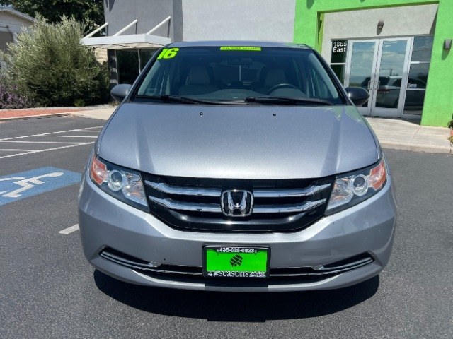 2016 Lunar Silver Metallic /Truffle Honda Odyssey LX (5FNRL5H24GB) with an 3.5L V-6 i-VTEC variable valve control engine, Automatic transmission, located at 940 North Main Street, Cedar City, UT, 84720, (435) 628-0023, 37.692936, -113.061897 - We specialize in helping ALL people get the best financing available. No matter your credit score, good, bad or none we can get you an amazing rate. Had a bankruptcy, divorce, or repossessions? We give you the green light to get your credit back on the road. Low down and affordable payments that fit- Photo#1