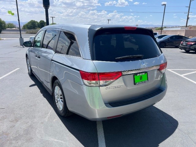 2016 Lunar Silver Metallic /Truffle Honda Odyssey LX (5FNRL5H24GB) with an 3.5L V-6 i-VTEC variable valve control engine, Automatic transmission, located at 940 North Main Street, Cedar City, UT, 84720, (435) 628-0023, 37.692936, -113.061897 - We specialize in helping ALL people get the best financing available. No matter your credit score, good, bad or none we can get you an amazing rate. Had a bankruptcy, divorce, or repossessions? We give you the green light to get your credit back on the road. Low down and affordable payments that fit- Photo#4