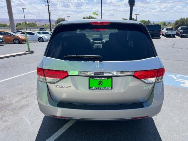 2016 Lunar Silver Metallic /Truffle Honda Odyssey LX (5FNRL5H24GB) with an 3.5L V-6 i-VTEC variable valve control engine, Automatic transmission, located at 940 North Main Street, Cedar City, UT, 84720, (435) 628-0023, 37.692936, -113.061897 - We specialize in helping ALL people get the best financing available. No matter your credit score, good, bad or none we can get you an amazing rate. Had a bankruptcy, divorce, or repossessions? We give you the green light to get your credit back on the road. Low down and affordable payments that fit- Photo#5